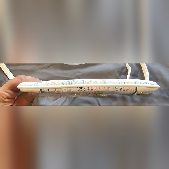 Juicy Couture Crossbody - Picture 3 of 10